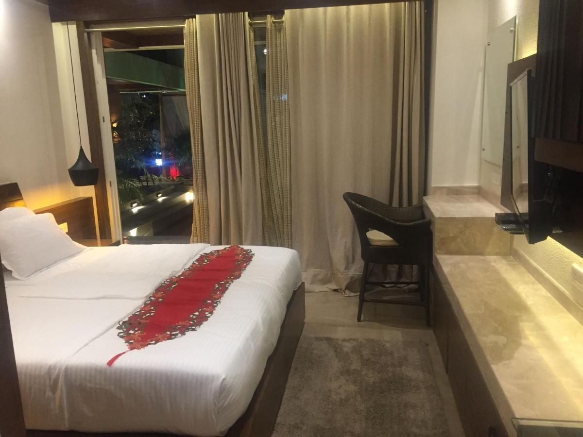 Shivers Oasis Luxury Boutique Resort Кандолим Екстериор снимка