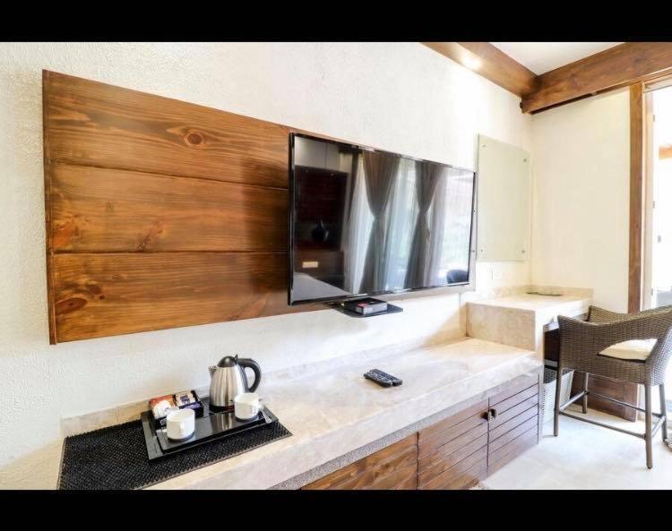 Shivers Oasis Luxury Boutique Resort Кандолим Екстериор снимка