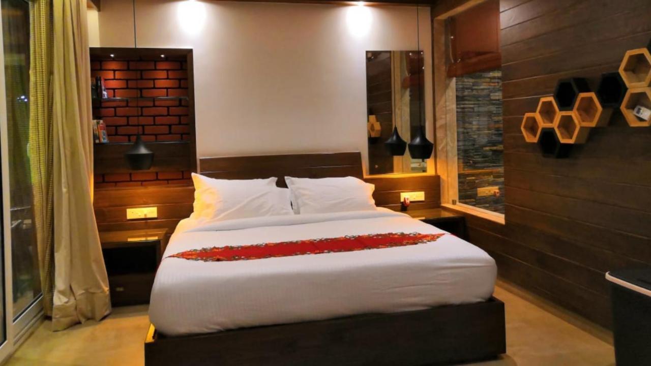 Shivers Oasis Luxury Boutique Resort Кандолим Екстериор снимка