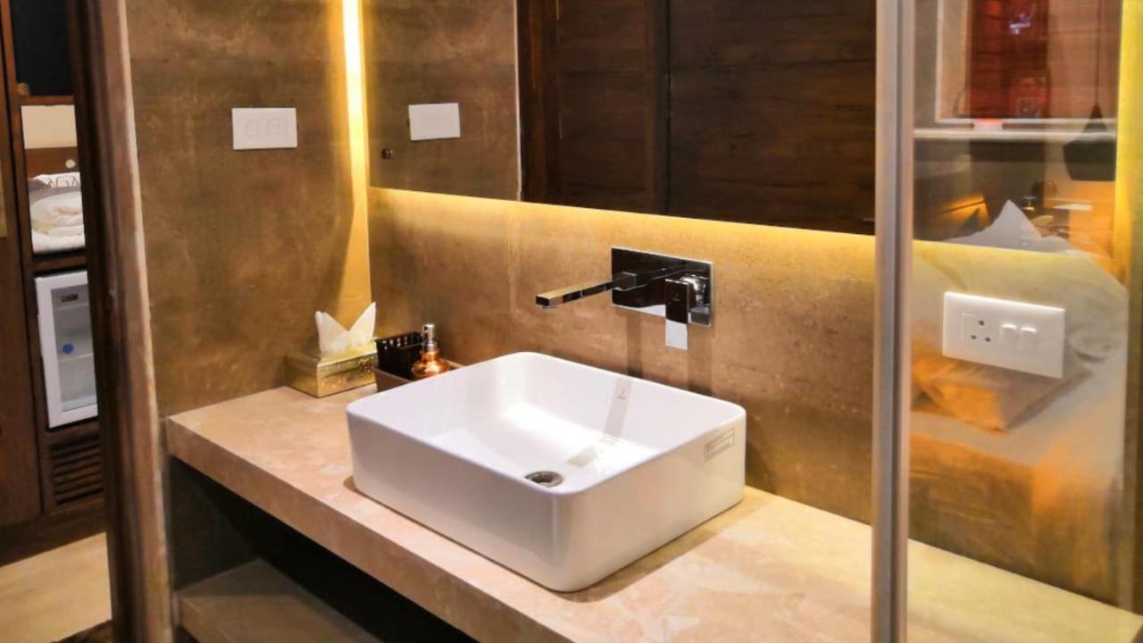 Shivers Oasis Luxury Boutique Resort Кандолим Екстериор снимка