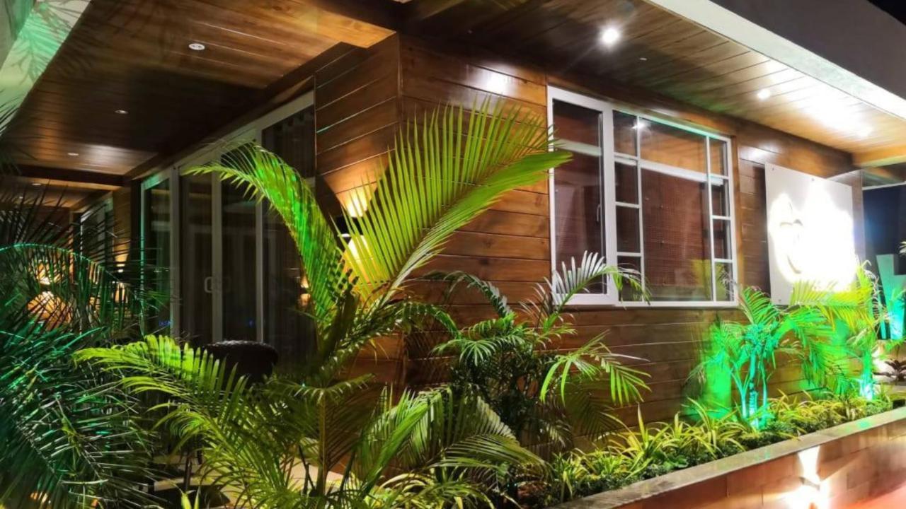 Shivers Oasis Luxury Boutique Resort Кандолим Екстериор снимка
